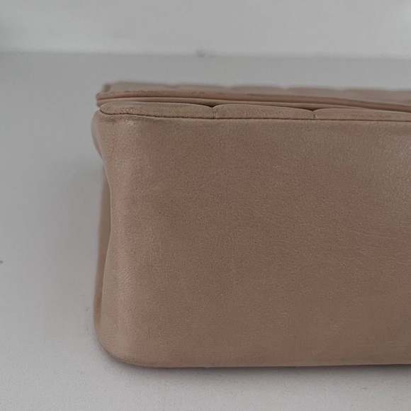 Chanel Vintage Mademoiselle - Picture 9 of 16